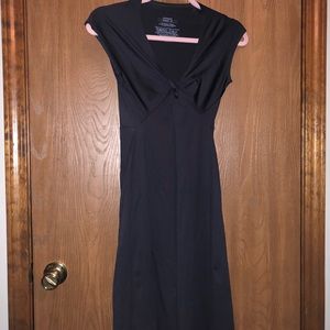 Patagonia XS Black Knee-Length Stretch Dress
